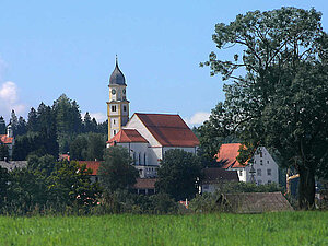 Katholische Stiftskirche St. Philippus und Jakobus